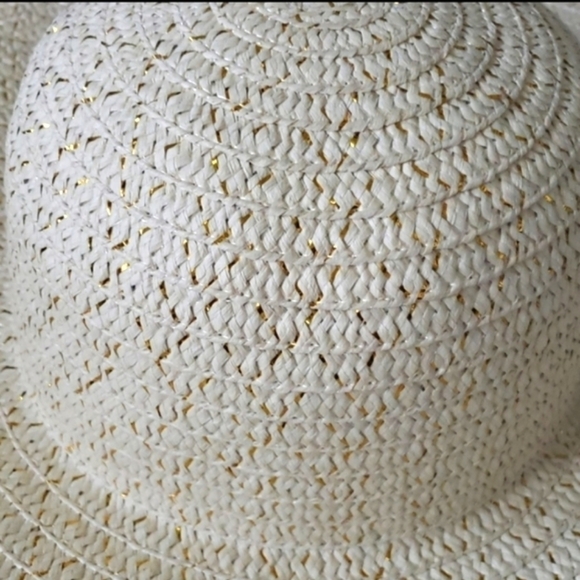 Woven sun hat with gold tone accent threads NWOT - Picture 3 of 7